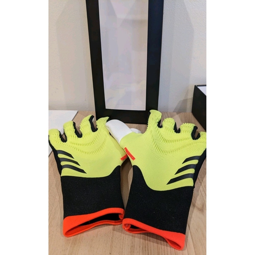 Adidas‎ Predator Pro PC Goalkeeper Gloves Size 12 Yellow Black IQ4024 New Soccer